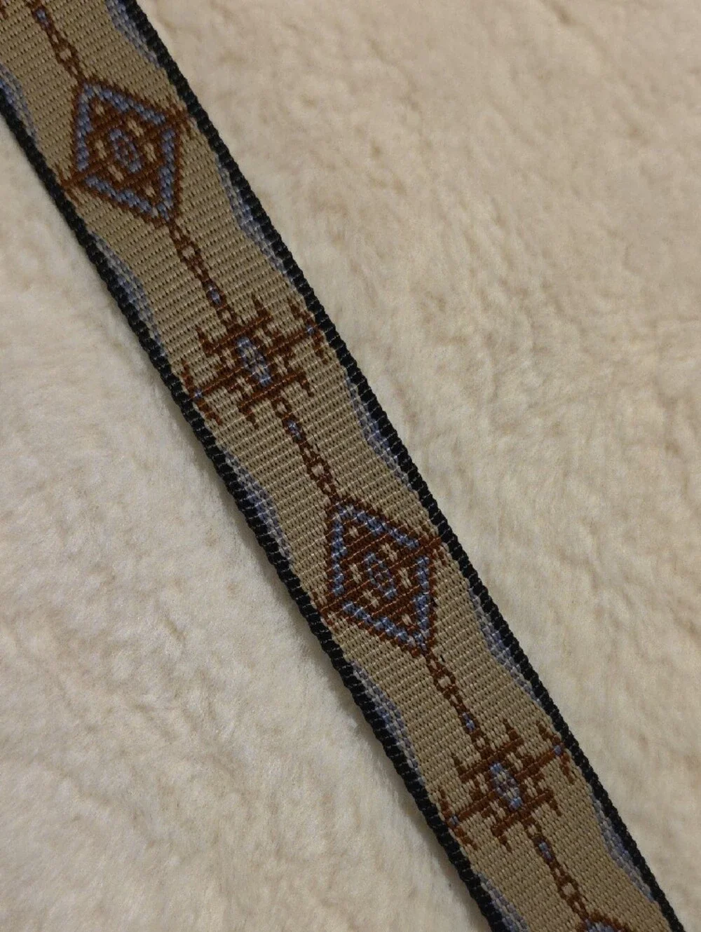 Kavu Men’s Black and Tan Patterned Web Belt